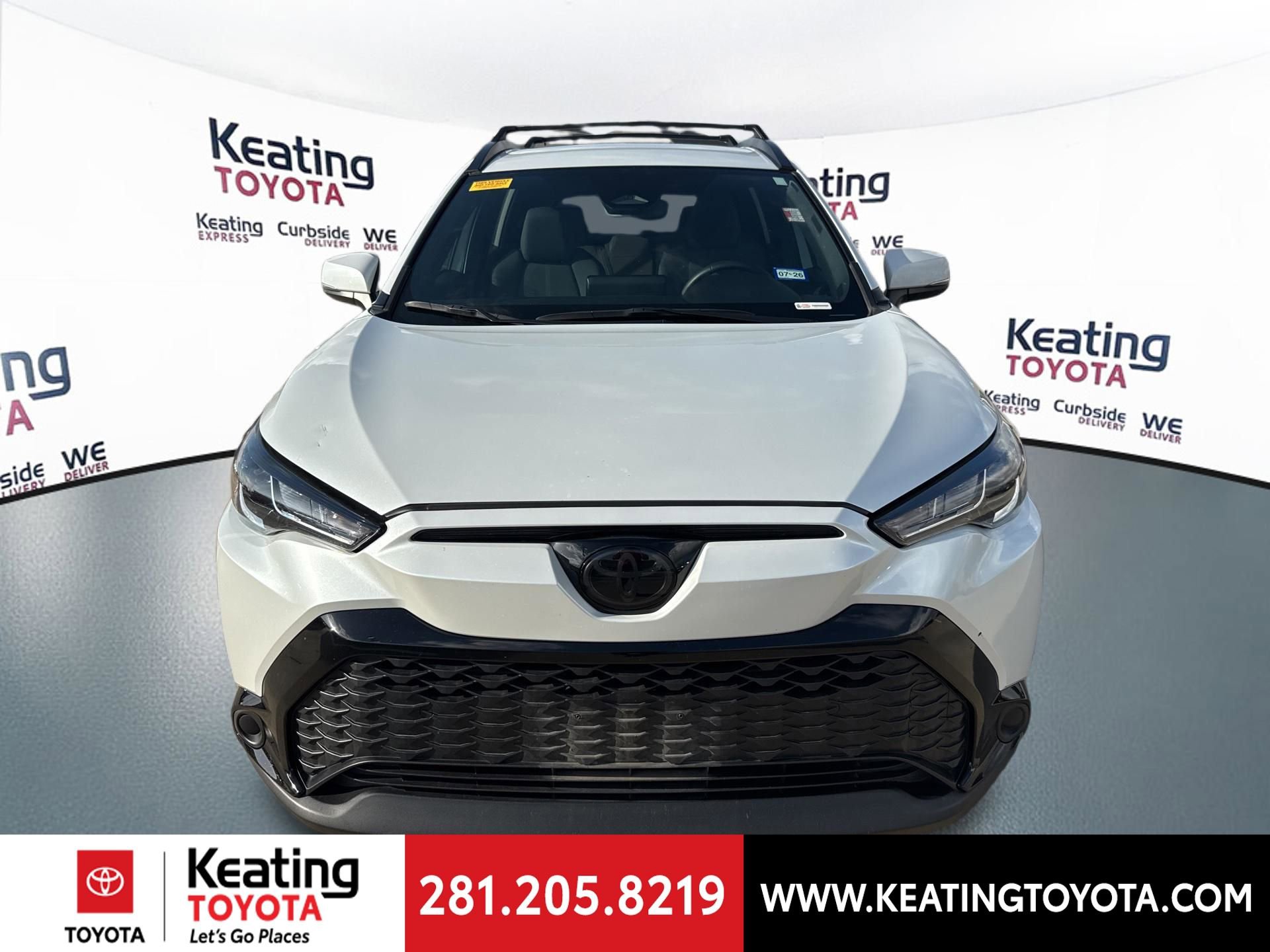 Certified 2024 Toyota Corolla Cross SE image 2