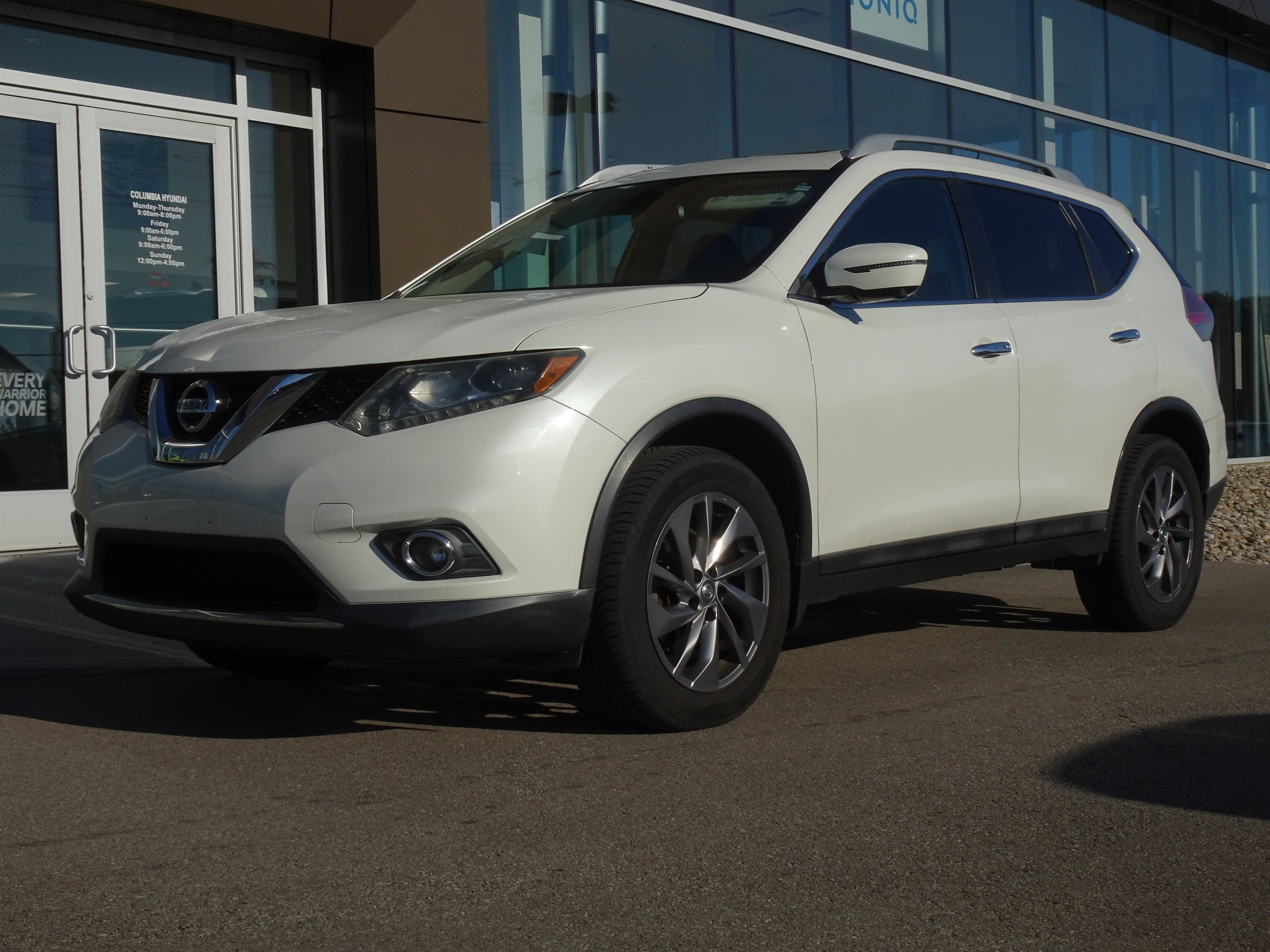 Used 2016 Nissan Rogue SL w/ SL Premium Package