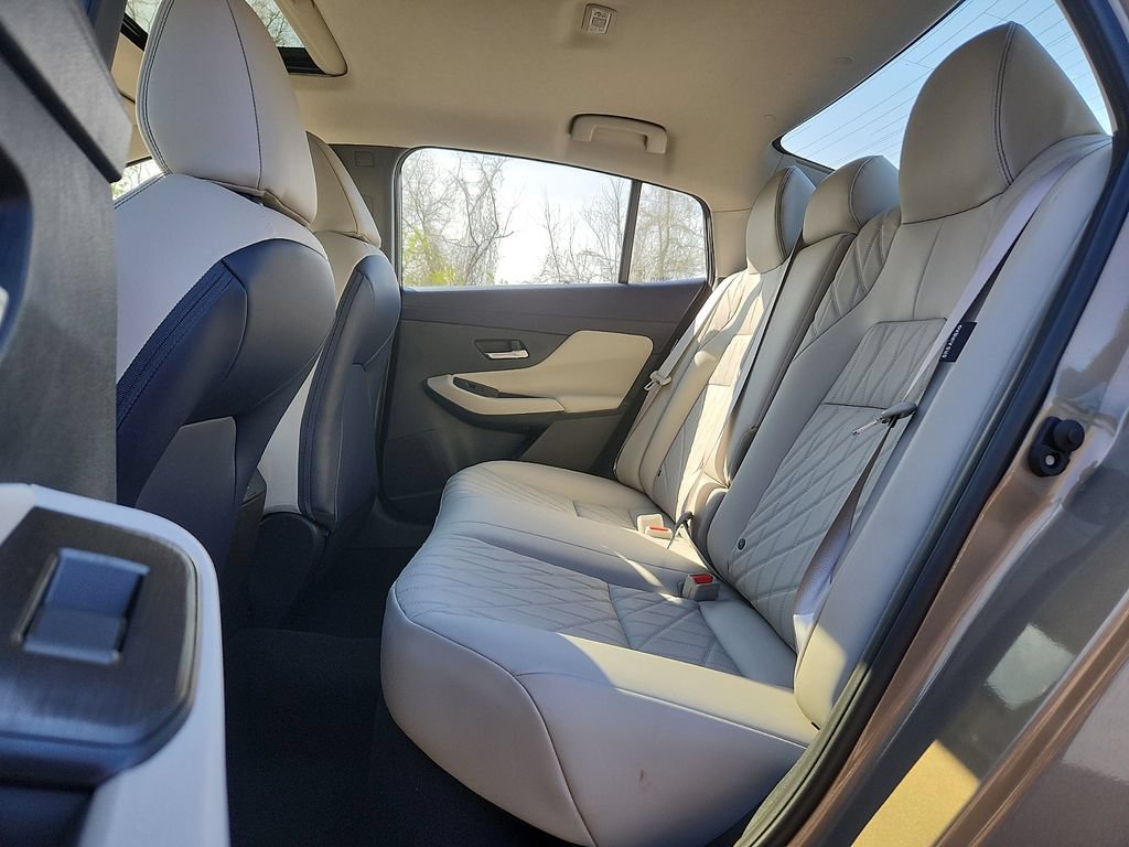 New 2026 Nissan Sentra SL w/ Floor Mat Package FWD image 5