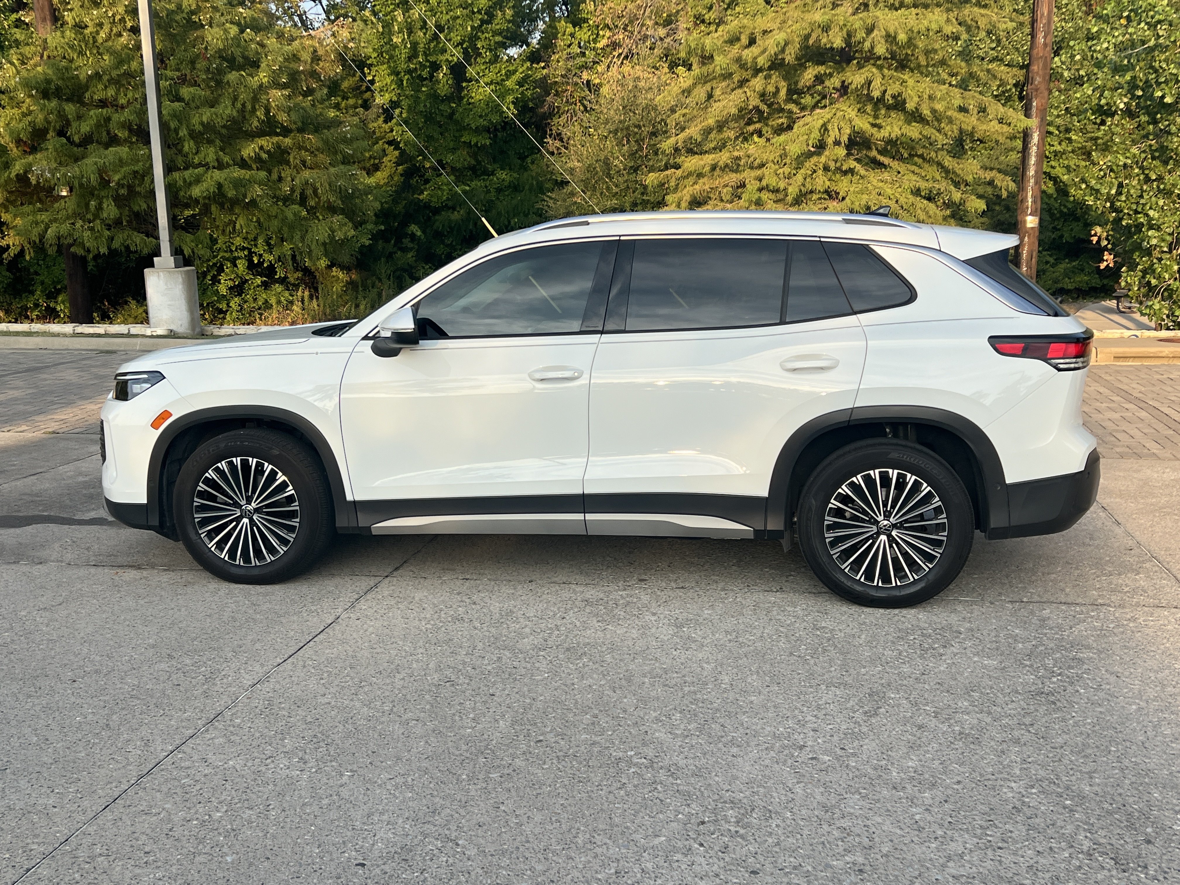 Used 2026 Volkswagen Tiguan S FWD image 6
