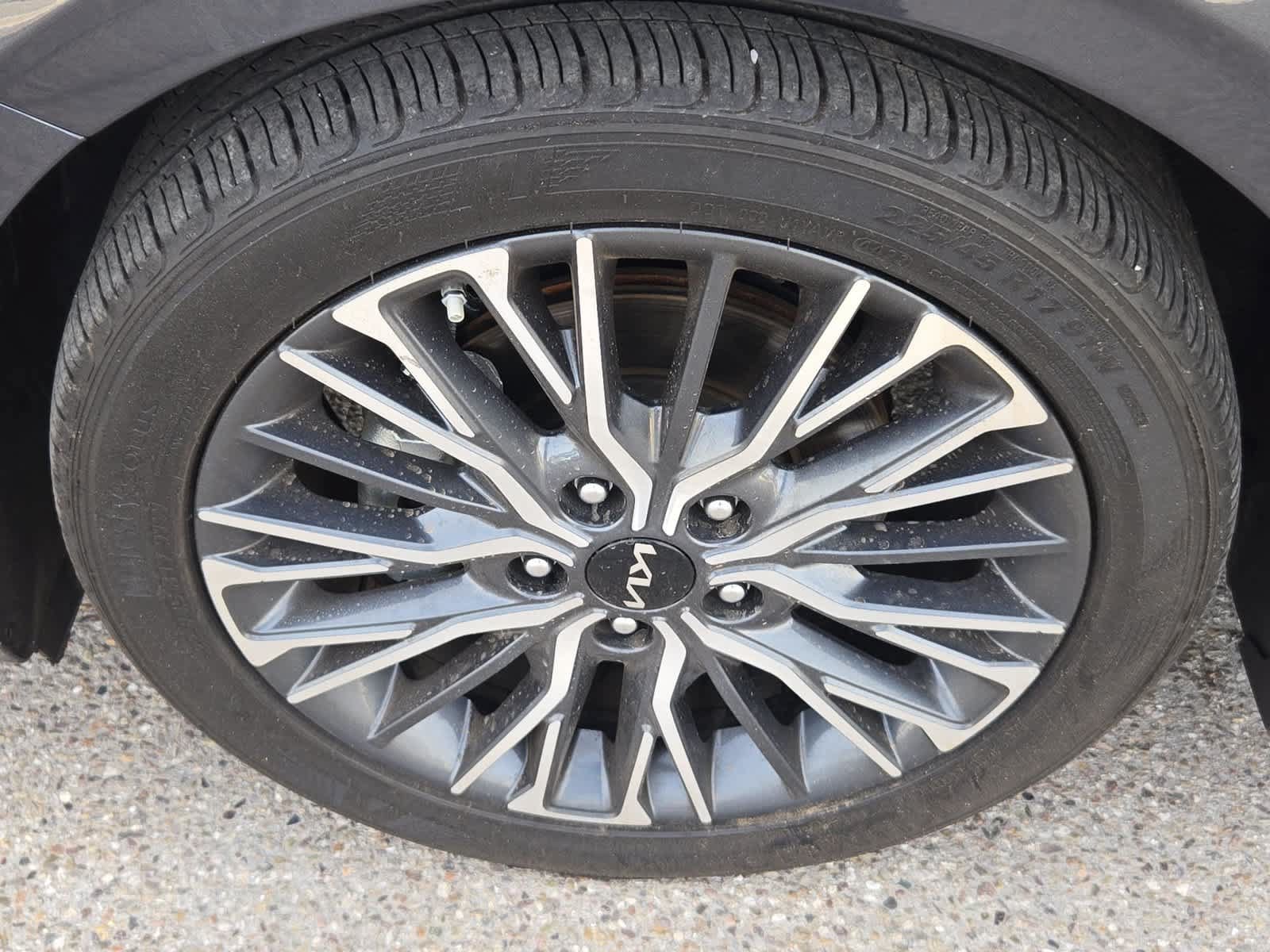 Used 2023 Kia Forte GT-Line w/ GT-Line Premium Package FWD image 14