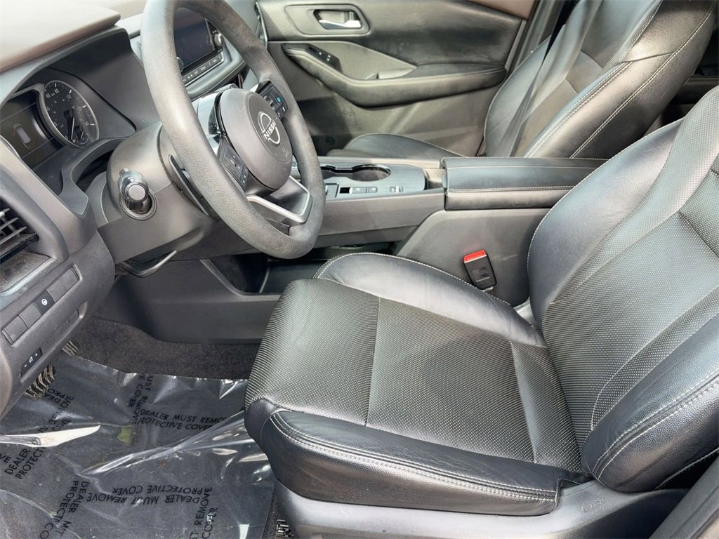 Used 2022 Nissan Rogue SV image 12