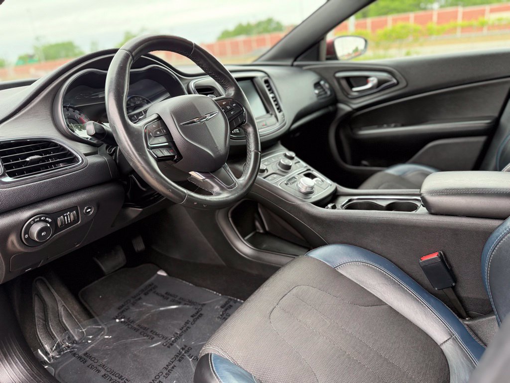 Used 2016 Chrysler 200 S w/ Navigation & Sound Group I FWD image 25