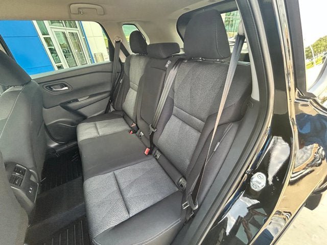 Used 2026 Nissan Rogue SV FWD image 7