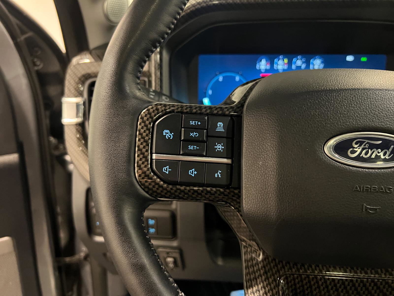 Used 2024 Ford F250 Lariat w/ Lariat Ultimate Package image 13