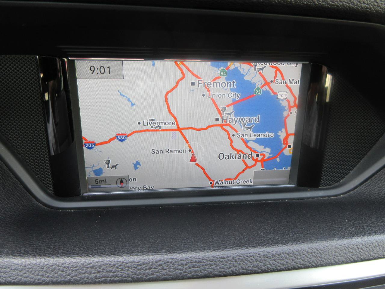 Used 2013 Mercedes-Benz E 350 4MATIC Wagon image 53