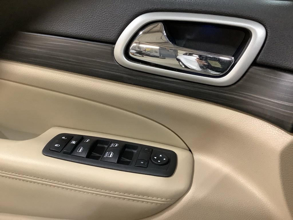 Certified 2022 Jeep Grand Cherokee Laredo E w/ Security & Convenience Group image 37