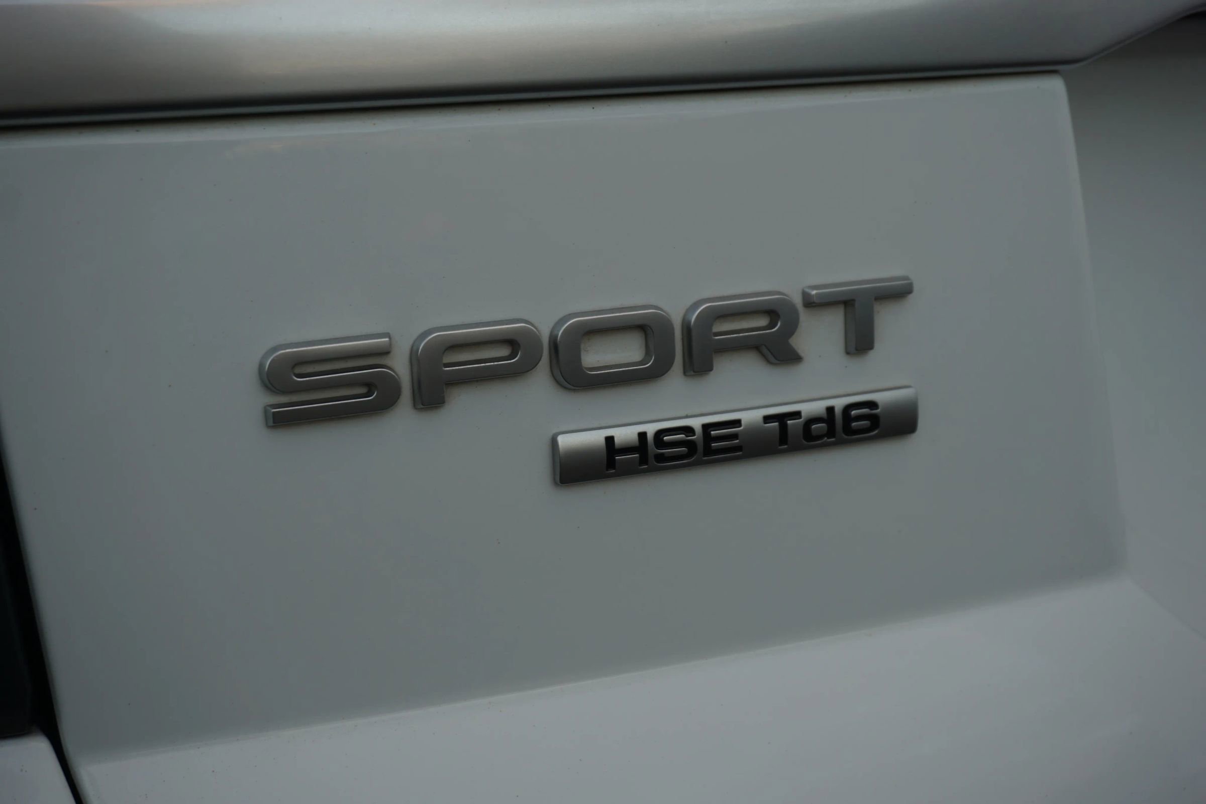 Used 2017 Land Rover Range Rover Sport HSE image 5