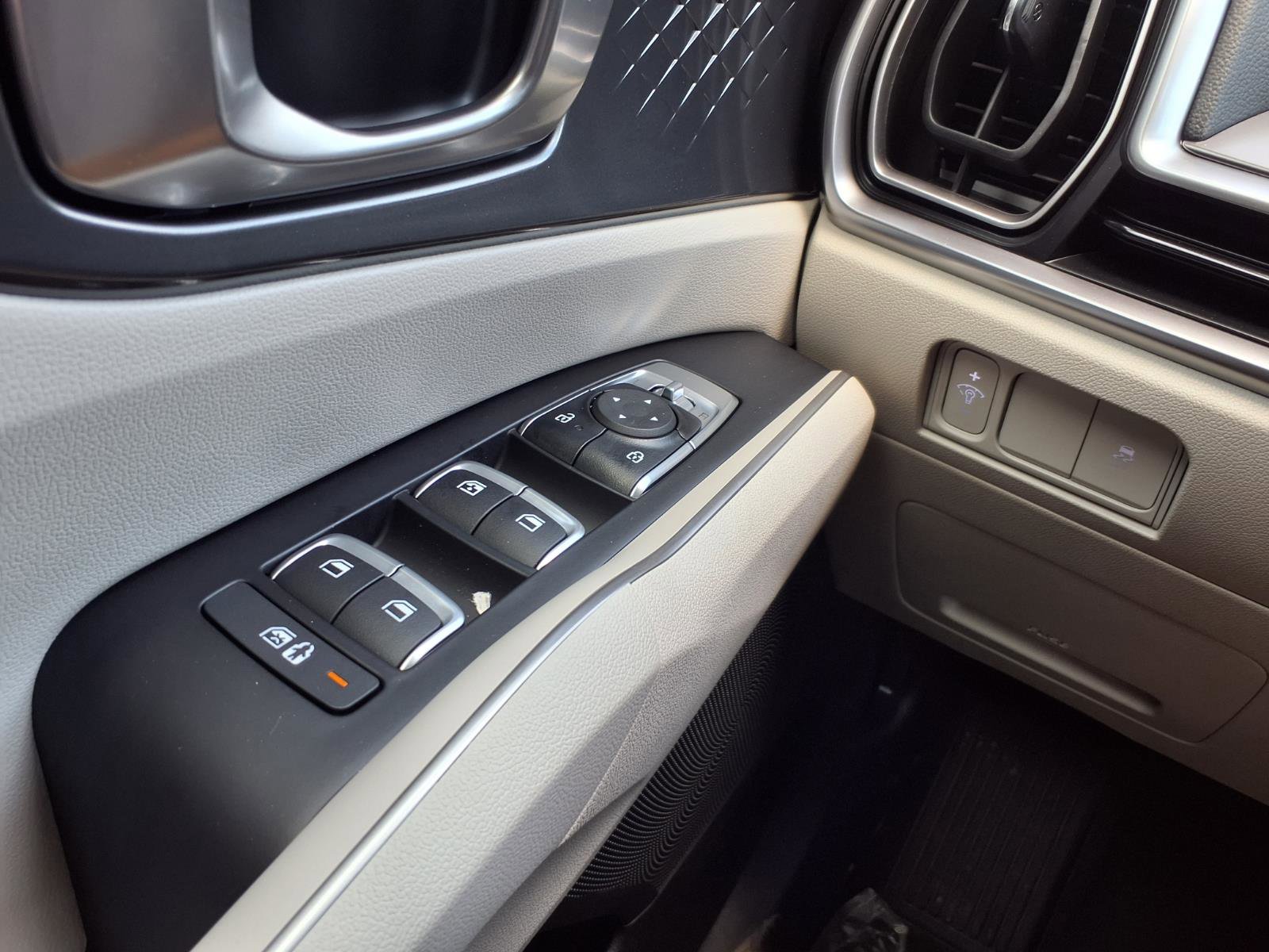 New 2026 Kia Sorento S image 12