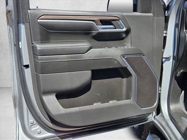 Used 2024 Chevrolet Silverado 1500 RST AWD/4WD image 10