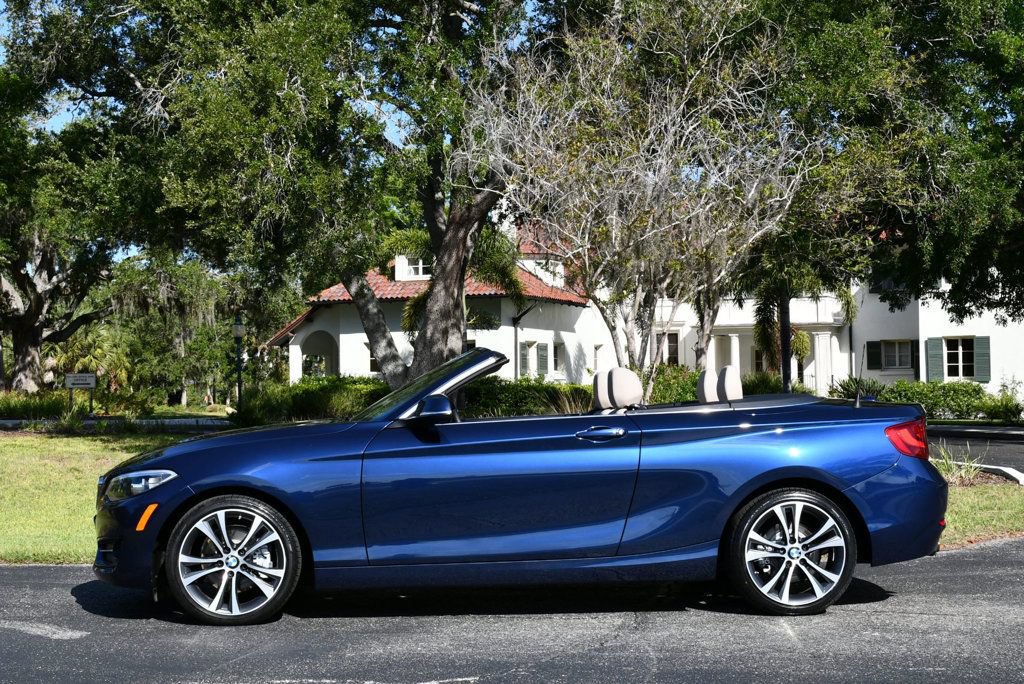 Used 2017 BMW 230i xDrive Convertible AWD/4WD image 3