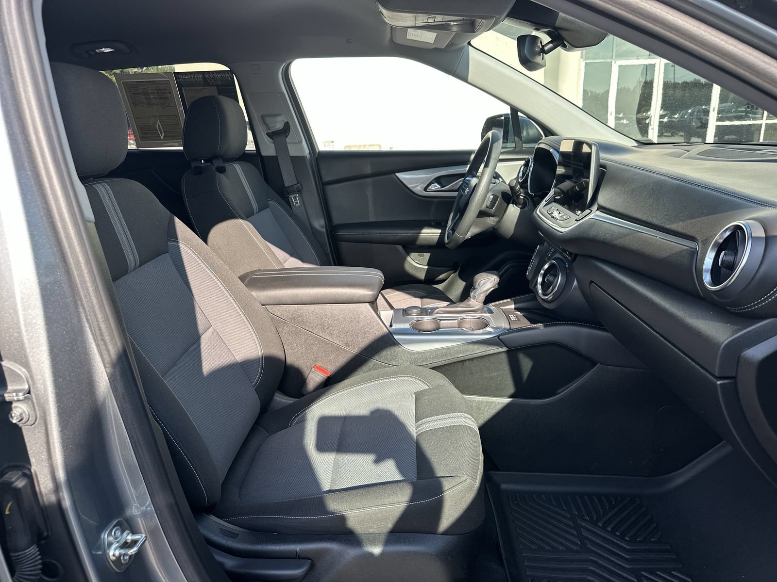 Used 2024 Chevrolet Blazer LT w/ Convenience Package FWD image 22