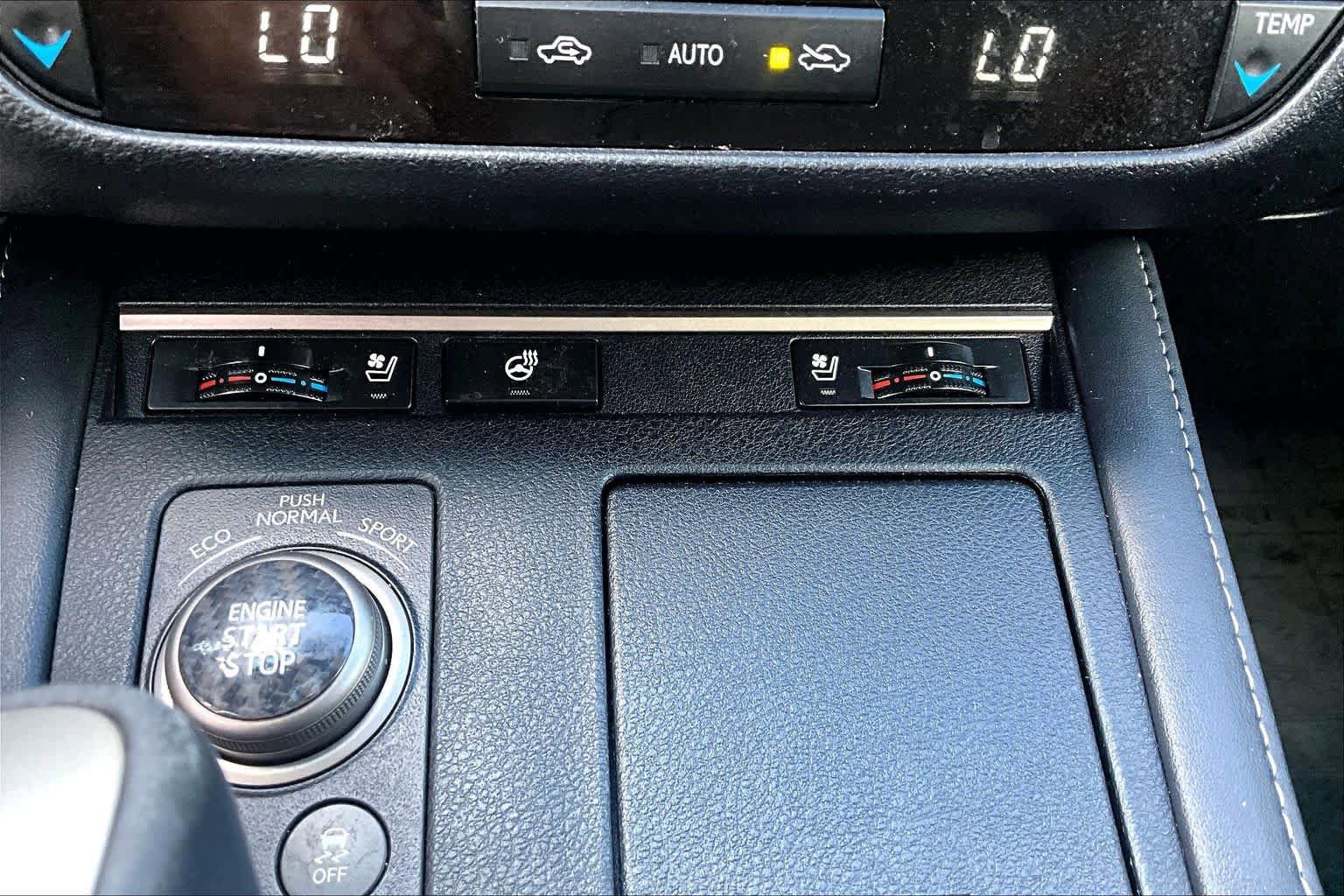 Used 2016 Lexus ES 350 w/ Navigation System Package FWD image 34