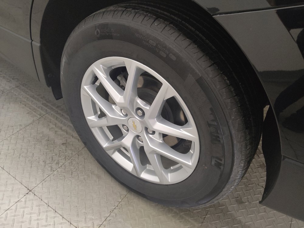 Used 2024 Chevrolet Equinox LT FWD image 31