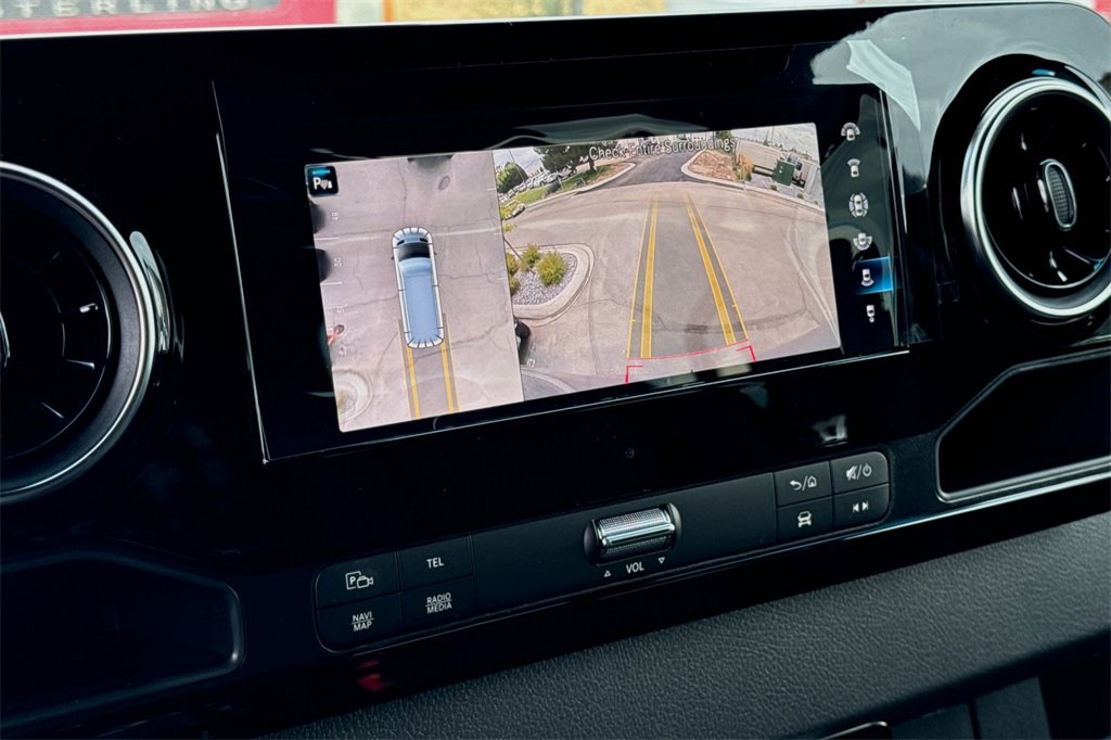 Used 2024 Mercedes-Benz Sprinter 2500 image 19