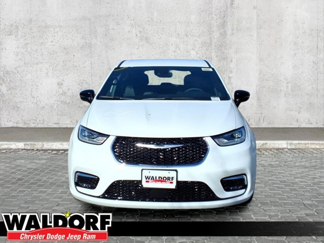 New 2026 Chrysler Pacifica Select image 6