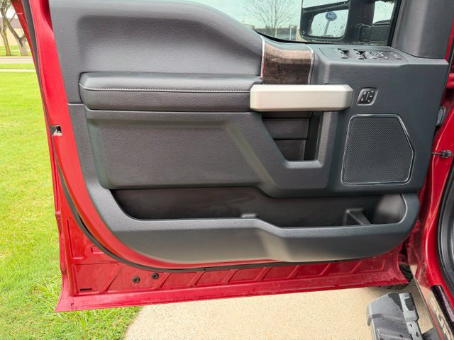 Used 2022 Ford F350 Lariat w/ Black Appearance Package AWD/4WD image 18