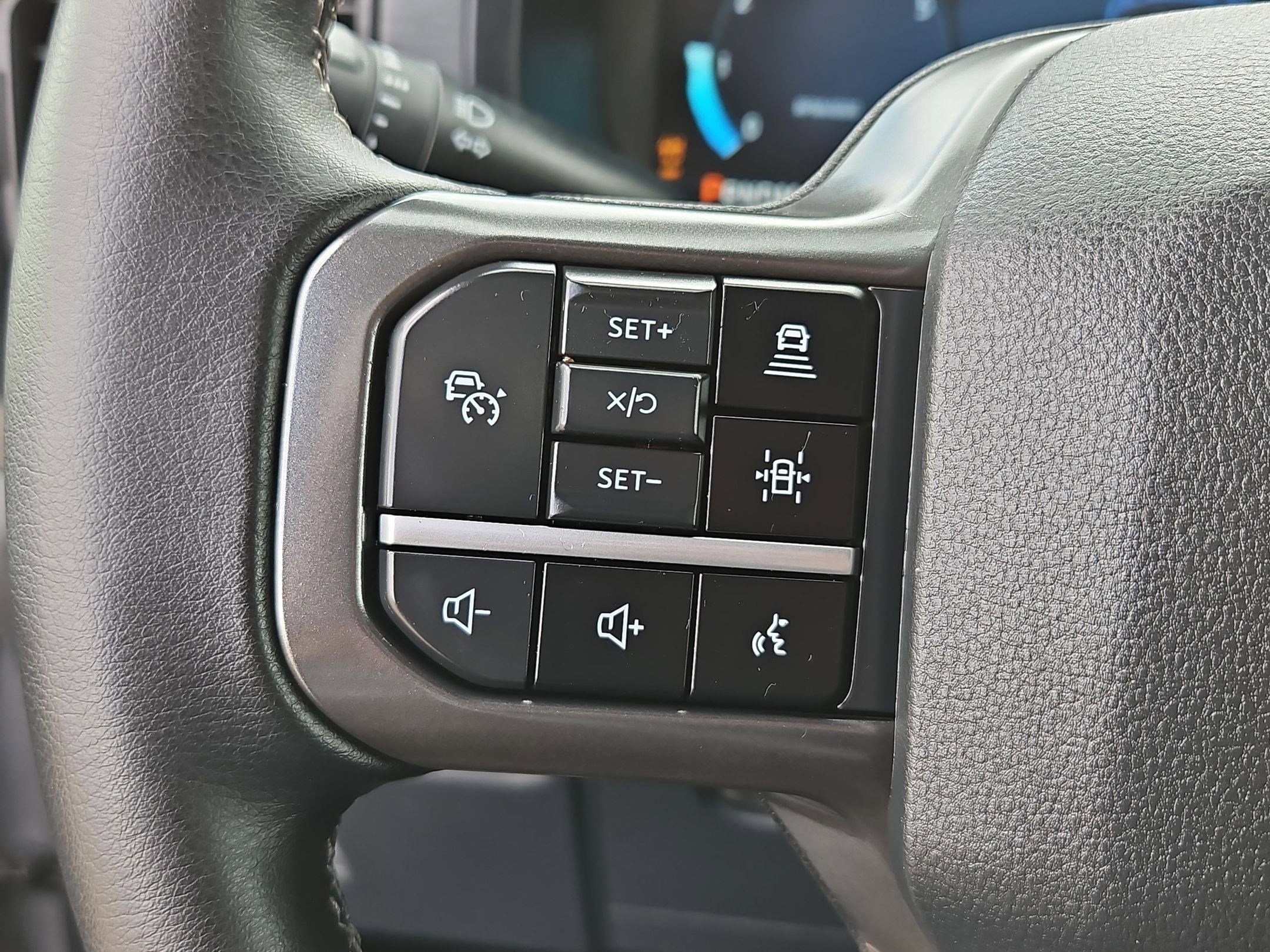 Used 2024 Ford F150 XLT w/ Equipment Group 302A MID image 18