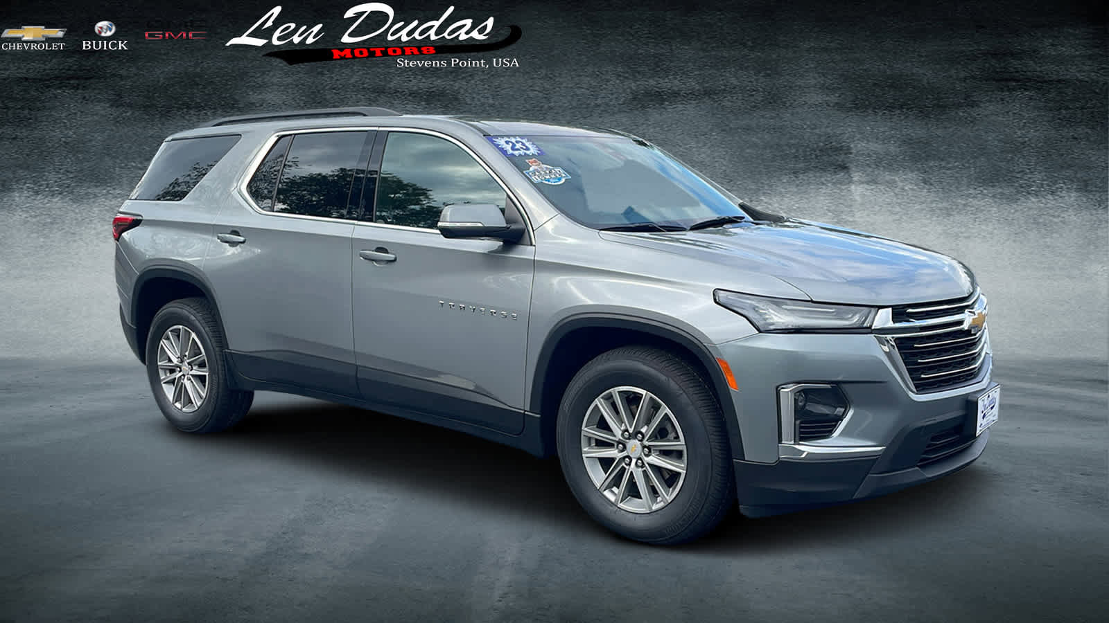 Used 2023 Chevrolet Traverse LT