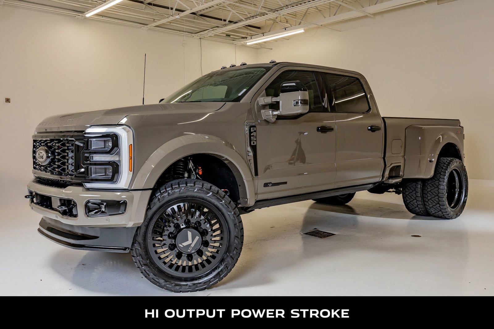 Used 2026 Ford F450 Platinum AWD/4WD image 5