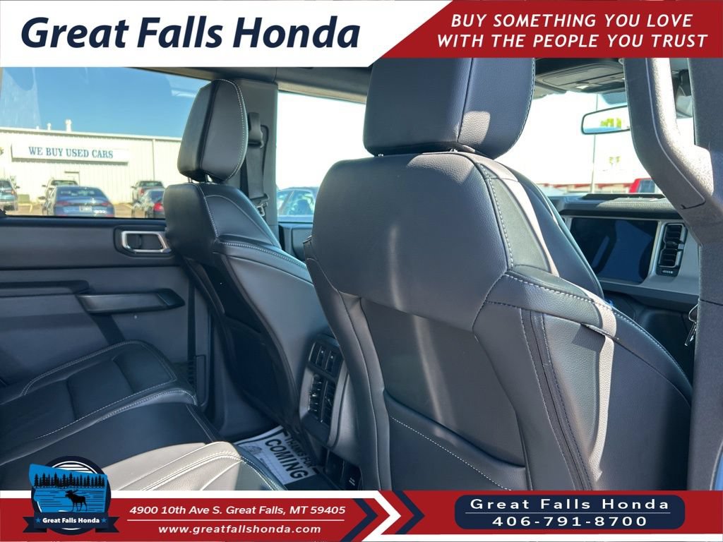Used 2025 Ford Bronco Outer Banks AWD/4WD image 32
