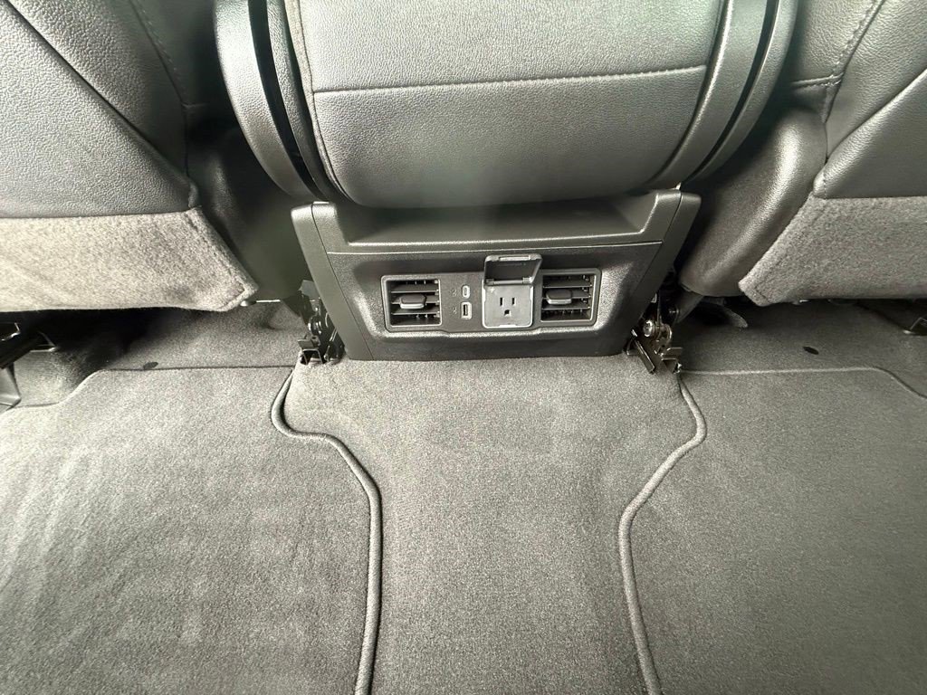 Certified 2025 GMC Sierra 1500 SLT image 25