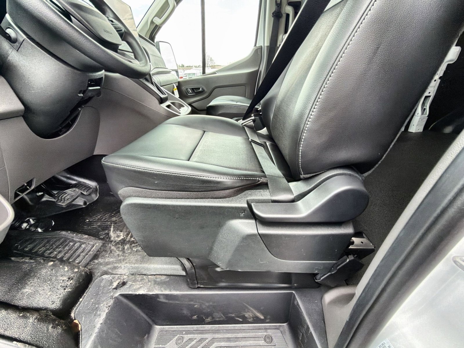 New 2026 Ford Transit 150 Low Roof w/ Load Area Protection Package image 28