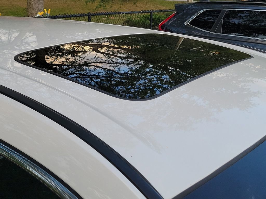 Used 2025 Honda CR-V EX image 11