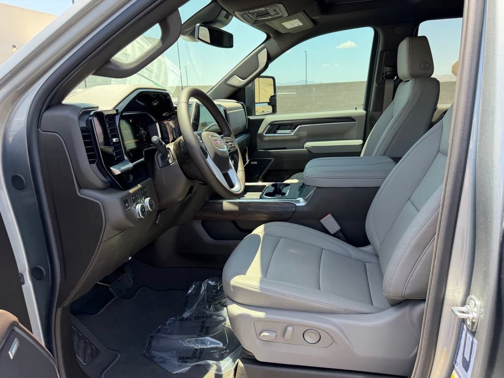 New 2026 GMC Sierra 2500 SLT w/ SLT Premium Package AWD/4WD image 11