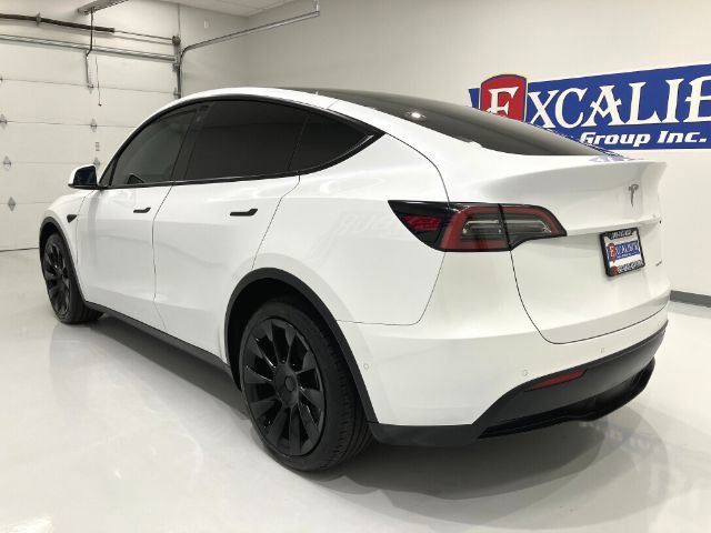 Used 2022 Tesla Model Y Long Range image 9