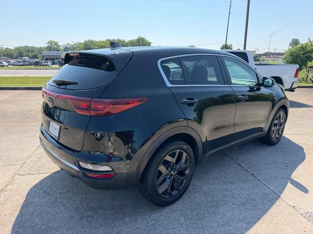 Certified 2022 Kia Sportage LX w/ LX FWD Value Edition Package image 3