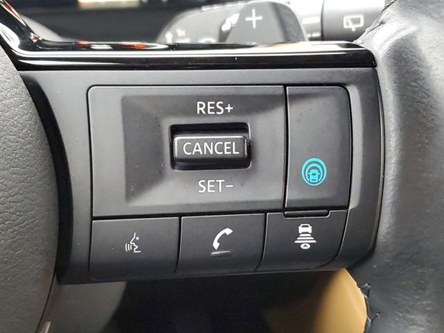 Used 2022 Nissan Rogue Platinum w/ Head-Up Display Package image 24