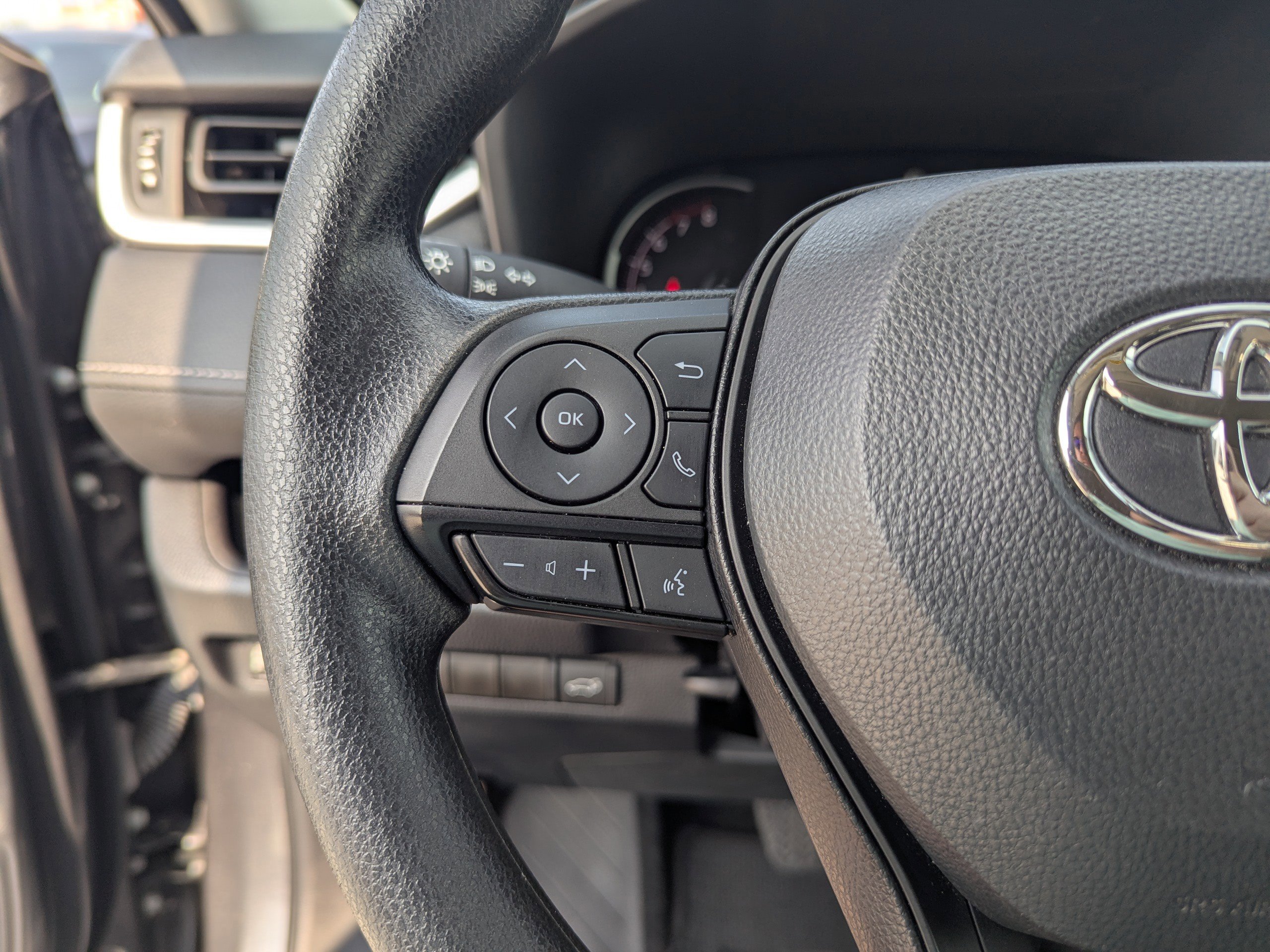 Certified 2024 Toyota RAV4 XLE w/ Convenience Package image 25