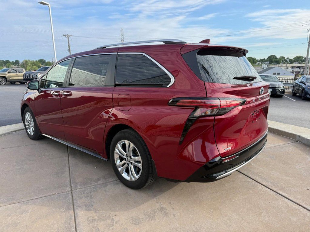 Certified 2023 Toyota Sienna Platinum AWD/4WD image 9