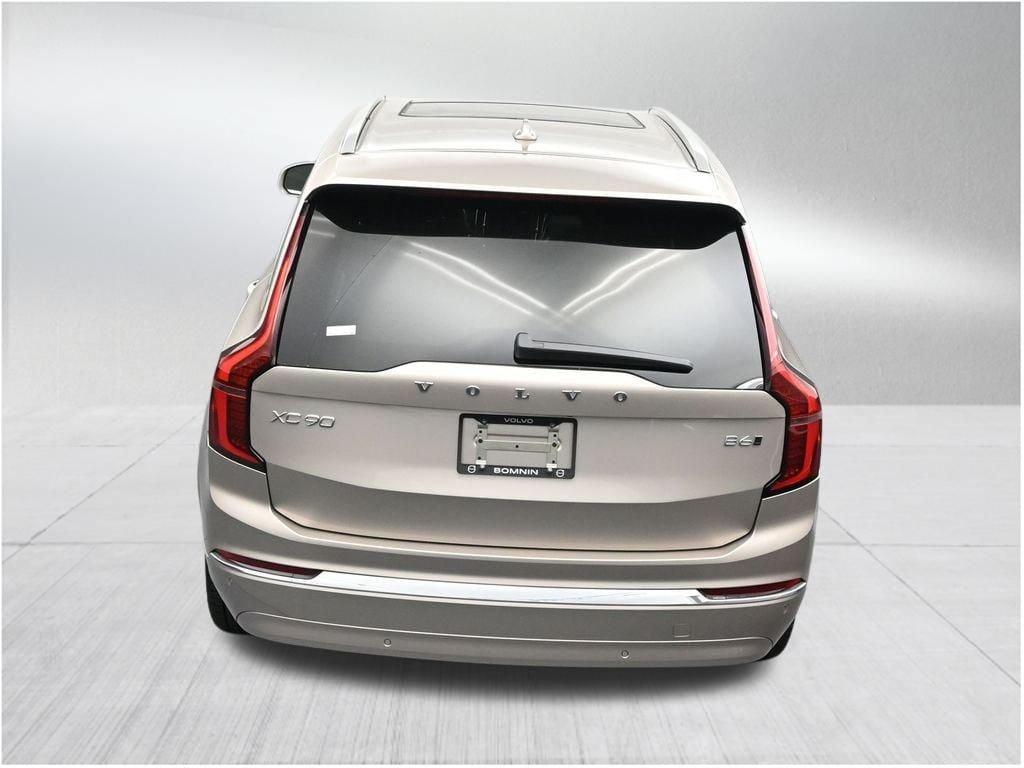 New 2026 Volvo XC90 B6 Plus AWD/4WD image 16