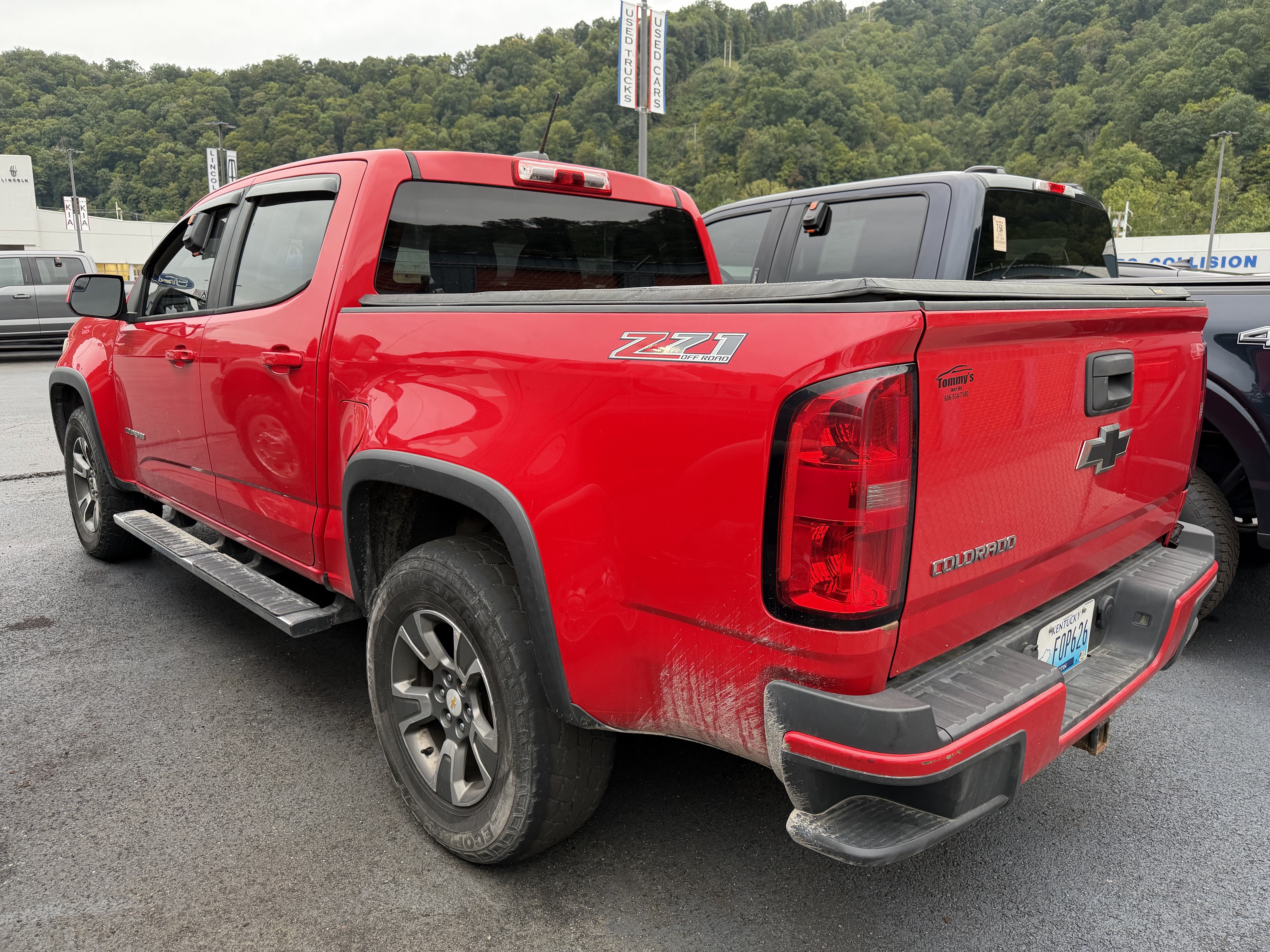 Used 2015 Chevrolet Colorado Z71 AWD/4WD image 4