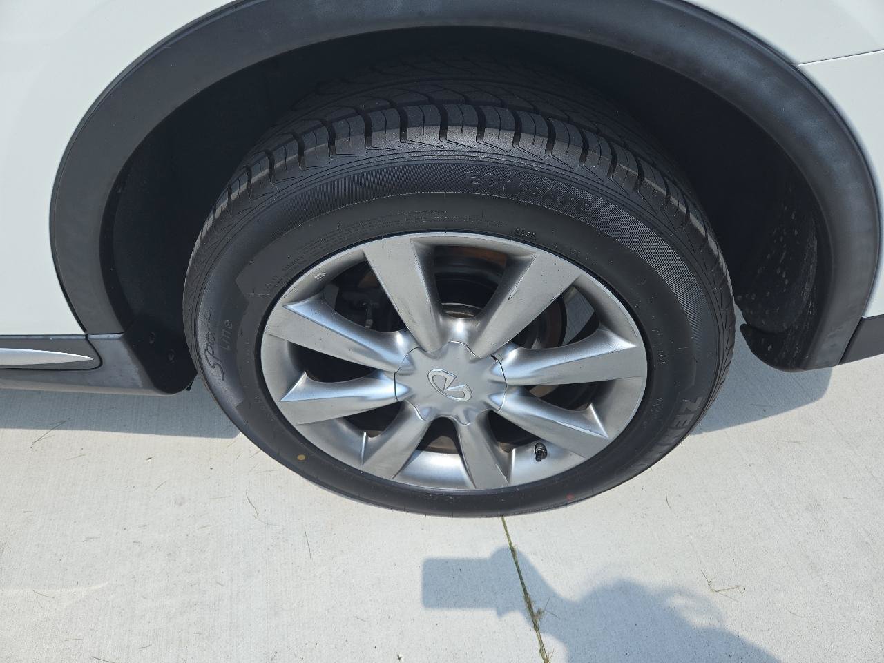 Used 2016 INFINITI QX50 AWD image 7