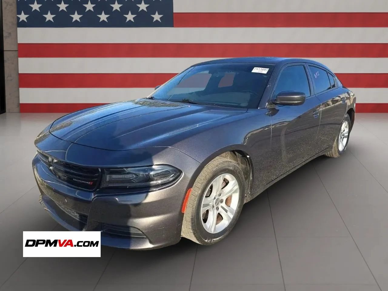 Used 2020 Dodge Charger SXT RWD image 1