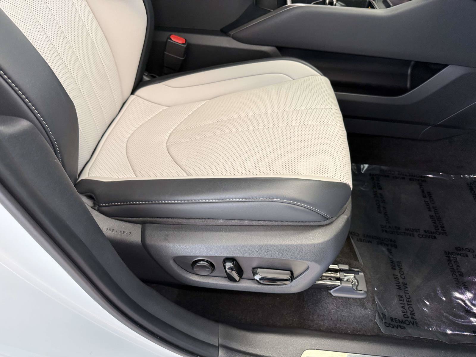 Certified 2025 Lexus TX 500h AWD w/ Technology Package image 15