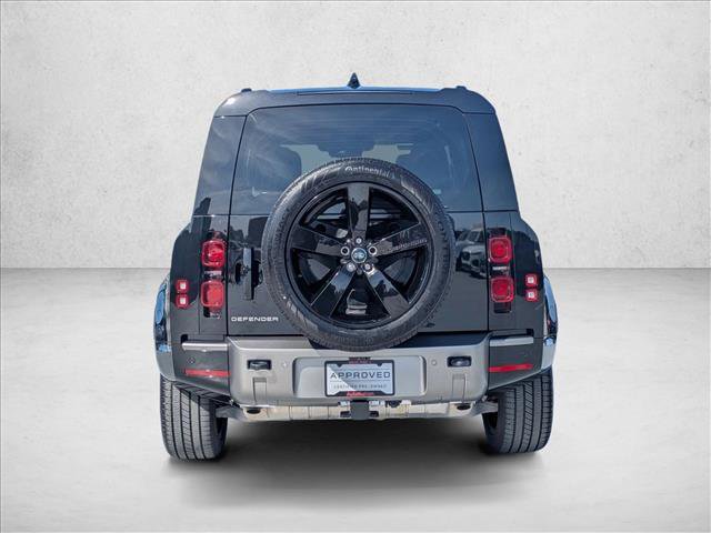 Used 2025 Land Rover Defender 110 X-Dynamic SE image 7