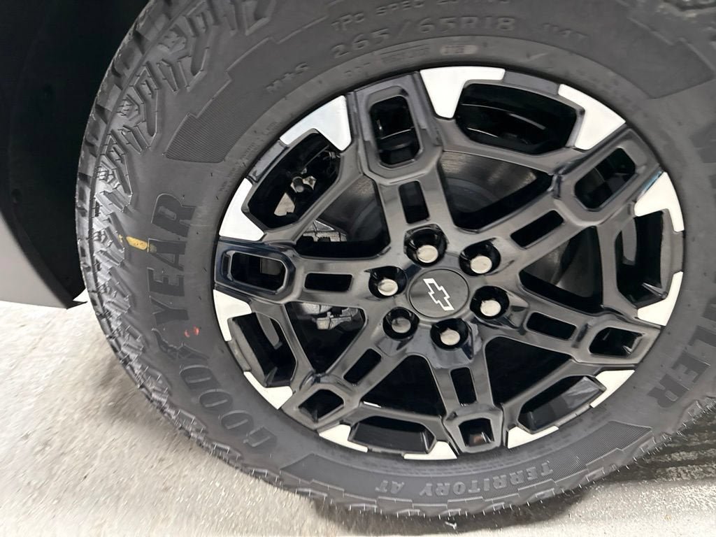 New 2027 Chevrolet Traverse Z71 w/ Enhanced Driving Package AWD/4WD image 46