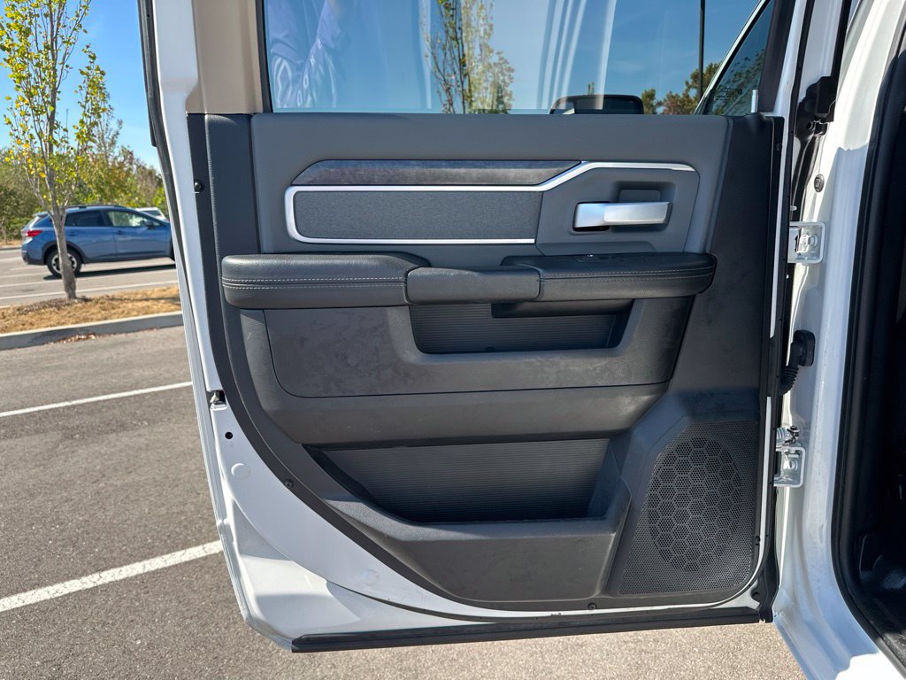 Used 2020 RAM 2500 Big Horn w/ Level 1 Equipment Group AWD/4WD image 18