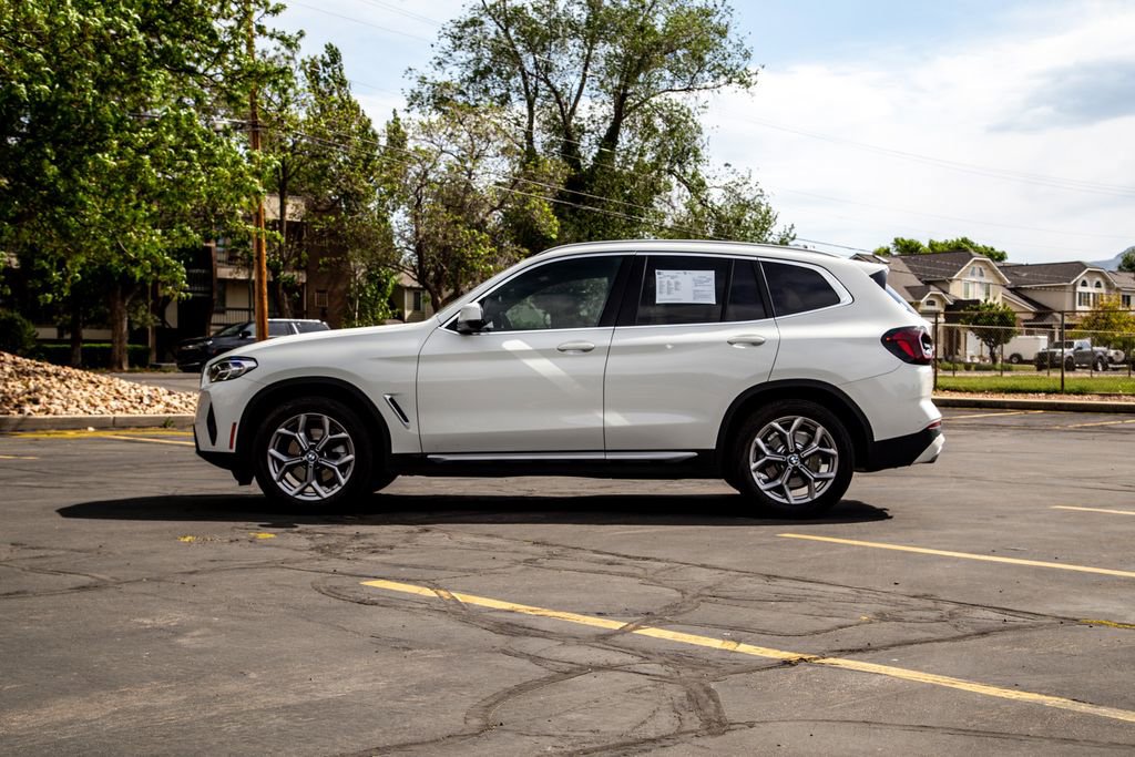 Used 2023 BMW X3 xDrive30i w/ Premium Package AWD/4WD image 2