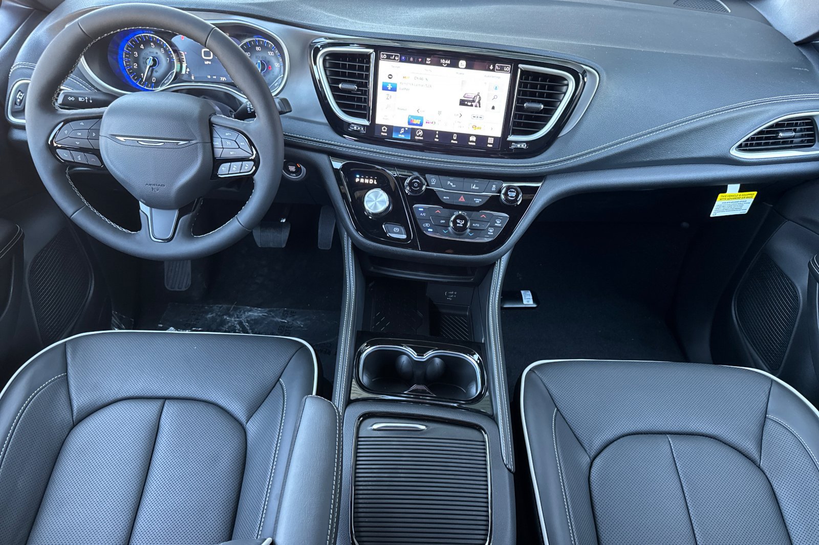New 2027 Chrysler Pacifica Limited AWD/4WD image 11