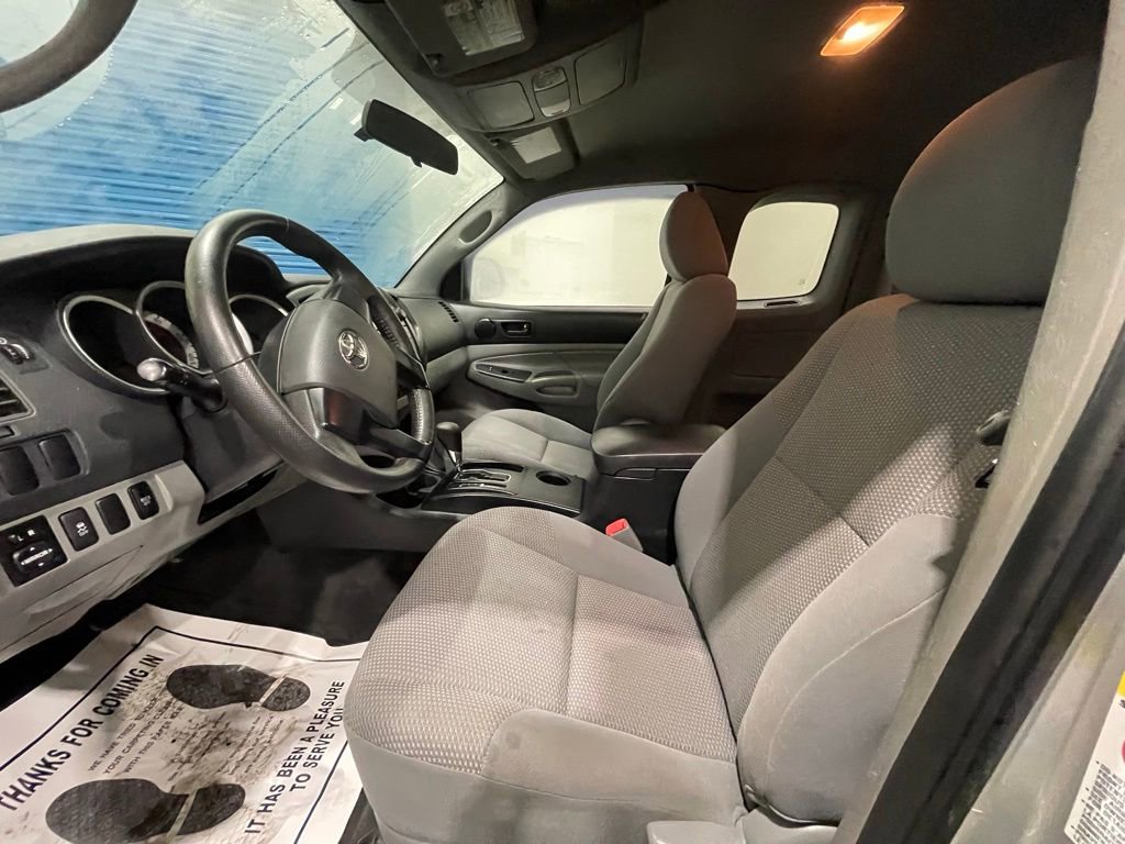 Used 2012 Toyota Tacoma 4x4 Access Cab w/ Convenience Pkg image 31