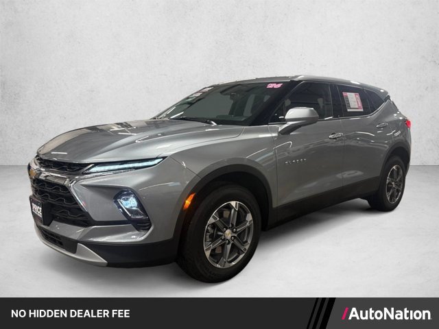 Used 2026 Chevrolet Blazer LT FWD image 1