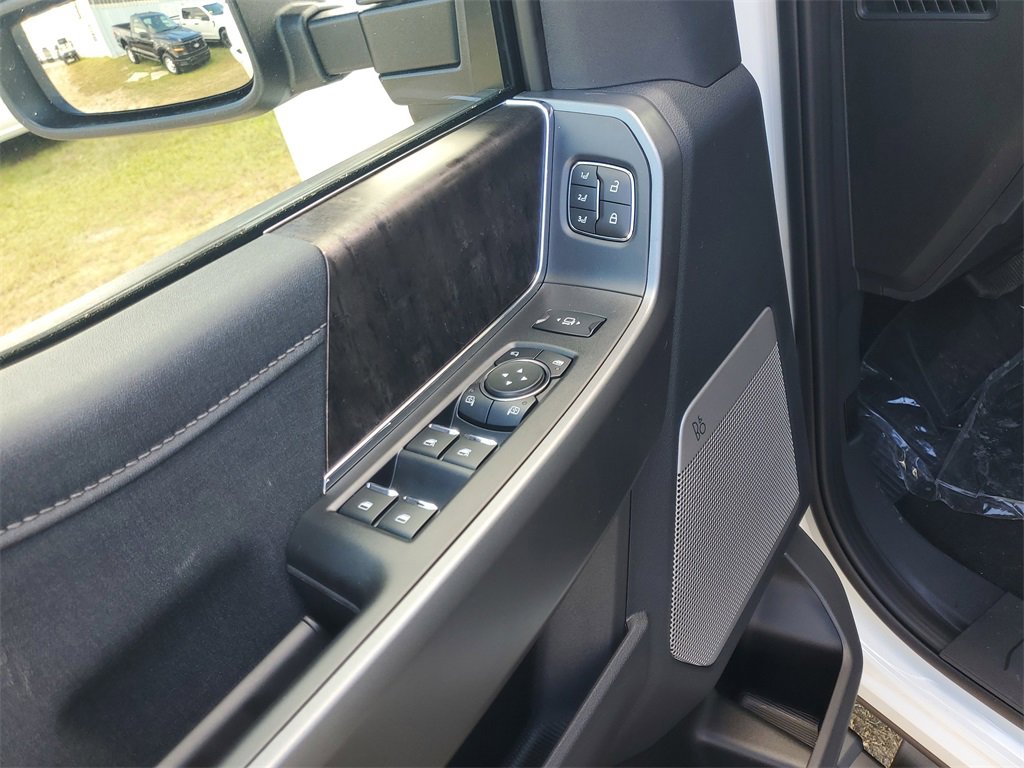 New 2026 Ford F350 Lariat w/ Black Appearance Package image 6