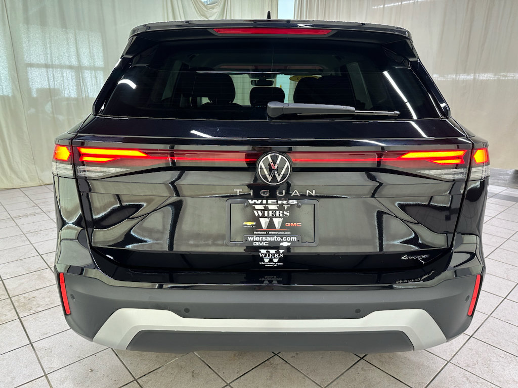 Used 2025 Volkswagen Tiguan S w/ 18" Wheel Package AWD/4WD image 6