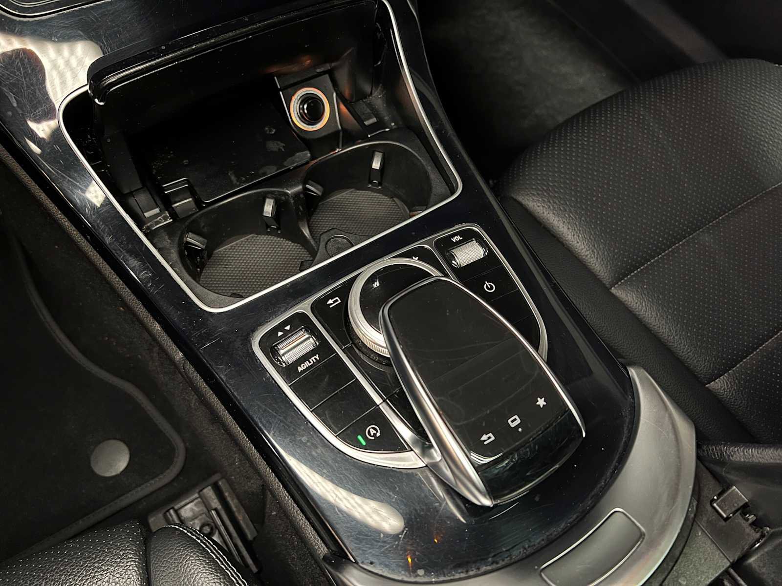Used 2015 Mercedes-Benz C 300 4MATIC Sedan image 32