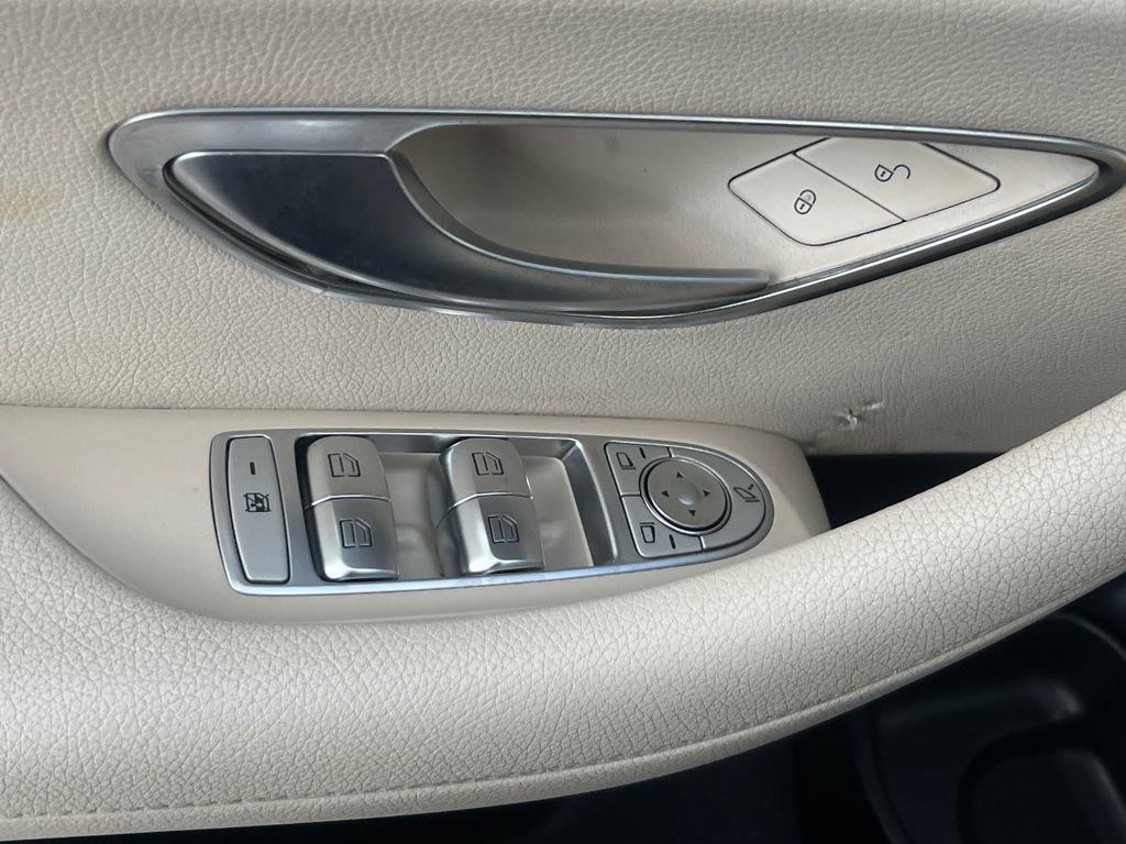 Used 2019 Mercedes-Benz E 300 image 19